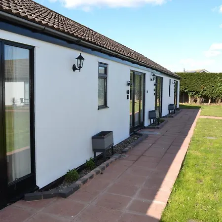 Number 6 - Lytton Tree Lodge, Reydon, Southwold Exterior photo