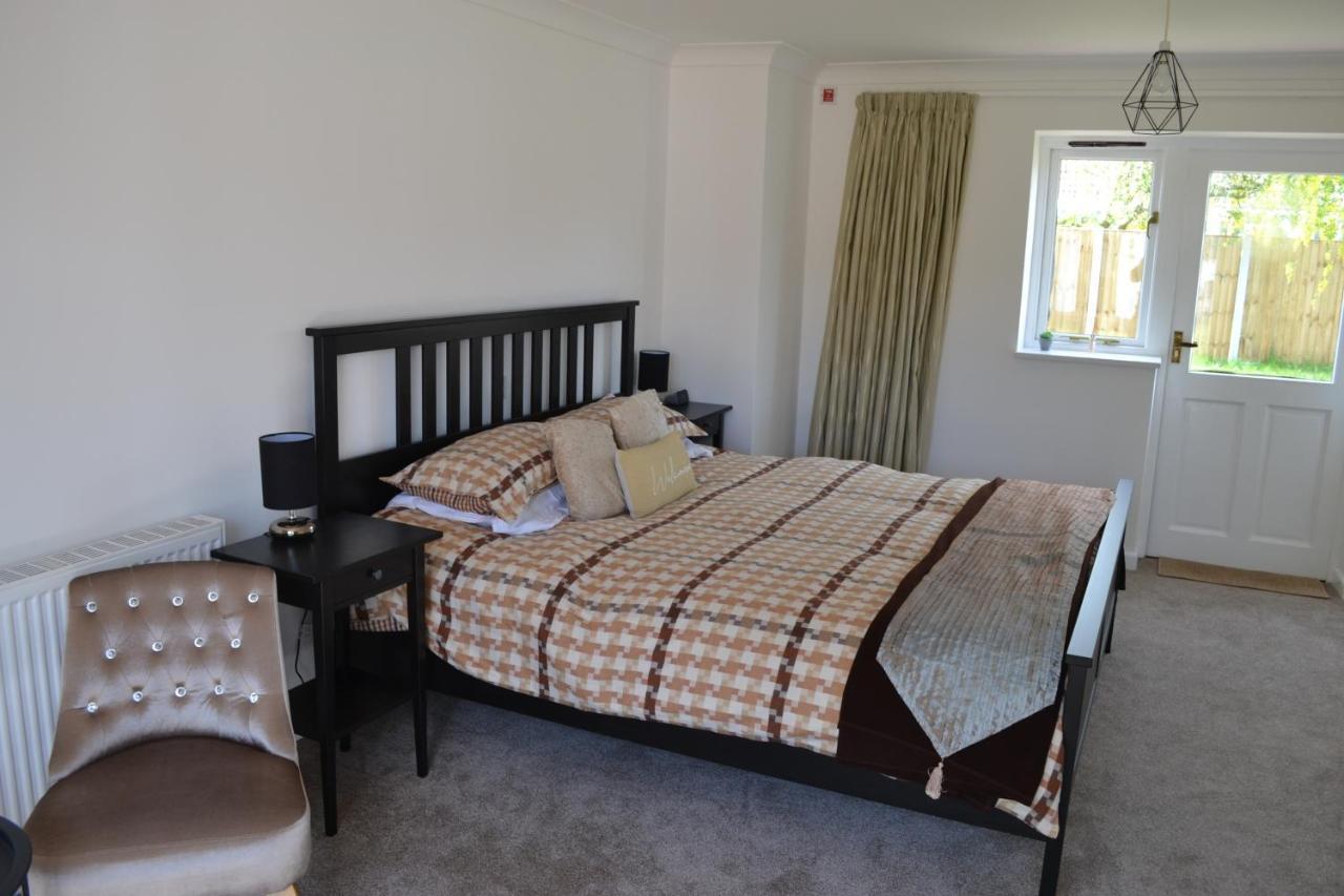 Apartment Number 6 - Lytton Tree Lodge, Reydon, Southwold *