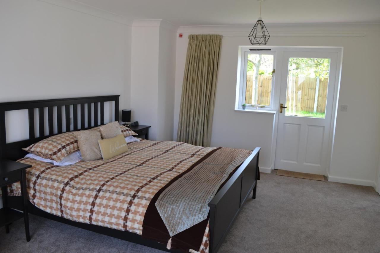 Number 6 - Lytton Tree Lodge, Reydon, Southwold * Reydon