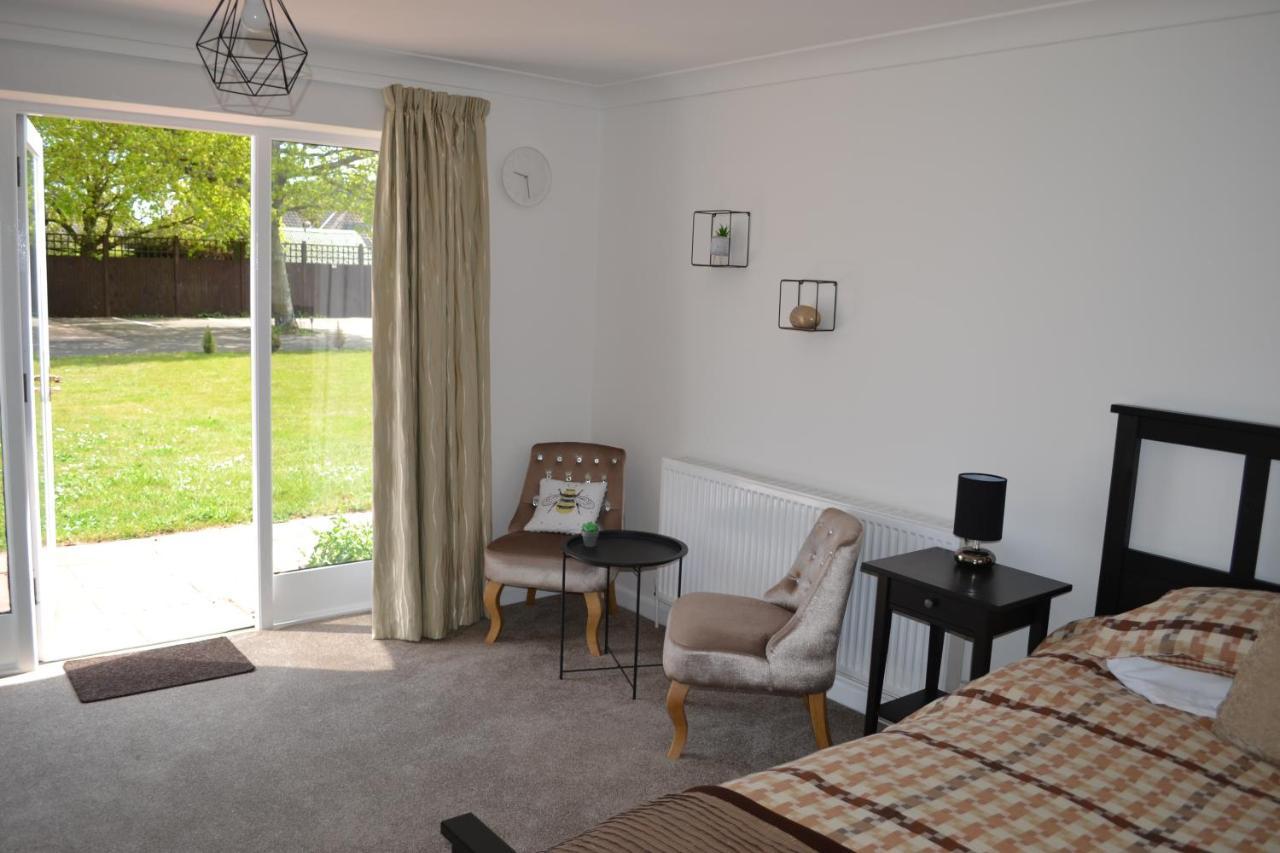 Apartment Number 6 - Lytton Tree Lodge, Reydon, Southwold