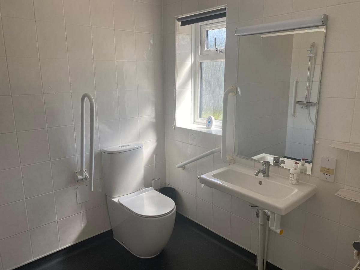Number 6 - Lytton Tree Lodge, Reydon, Southwold Apartment *